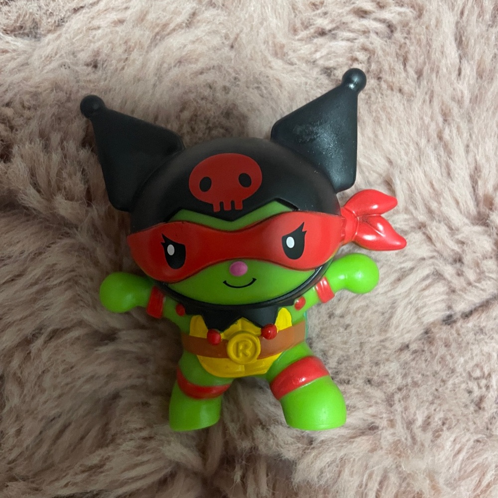 Hello kitty x ninja turtles mcdonalds toy